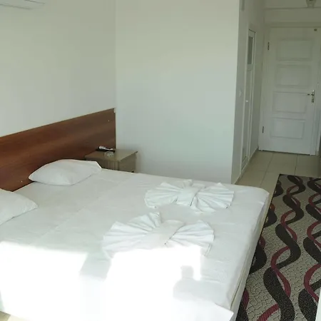 Hotell Demirci 5*
