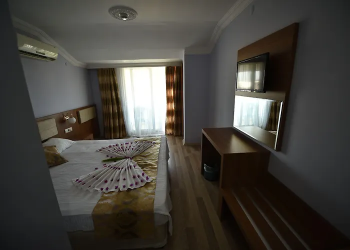 Demirci Hotel