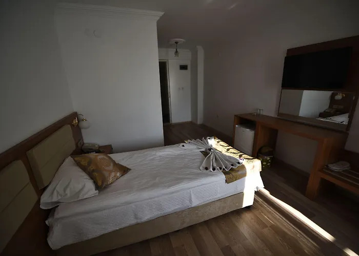 Demirci Hotel