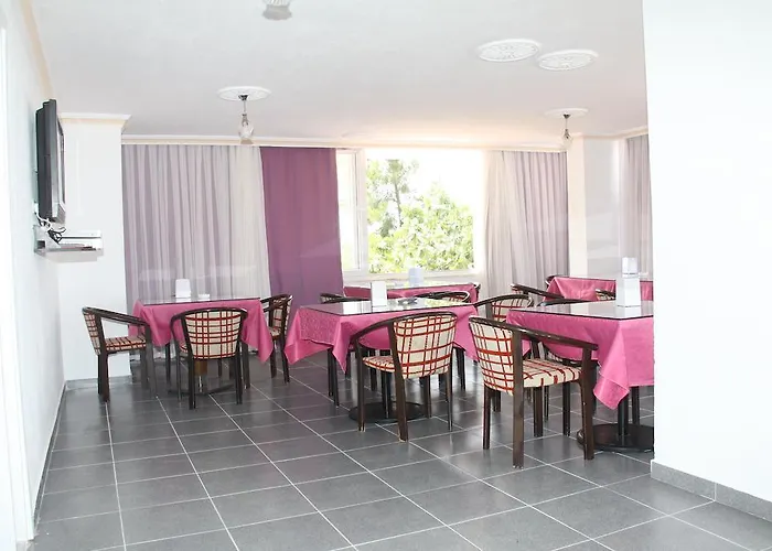 Ξενοδοχείο Demirci 5*