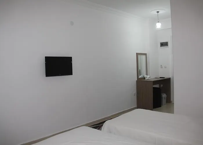 Ξενοδοχείο Demirci 5*