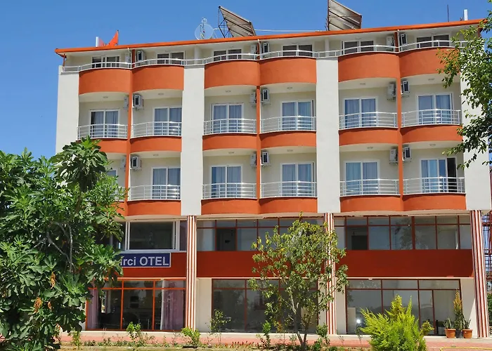 Hotel Demirci 5*