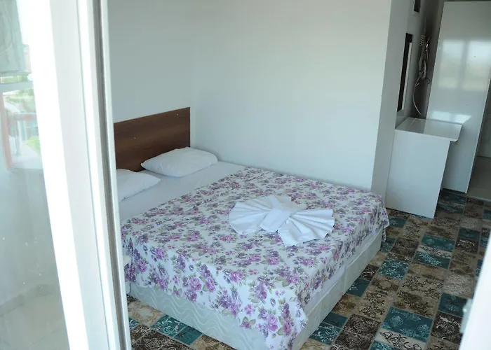 Demirci Hotel